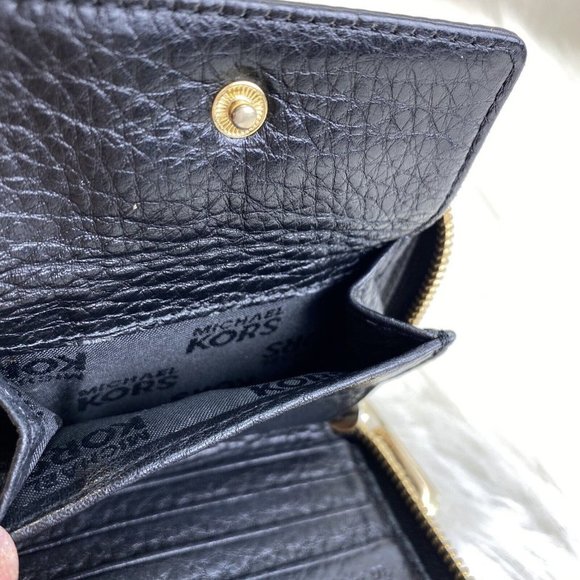 Michael Kors Small Black Saffiano Leather Continental Travel Zip Around Wallet - Picture 9 of 14
